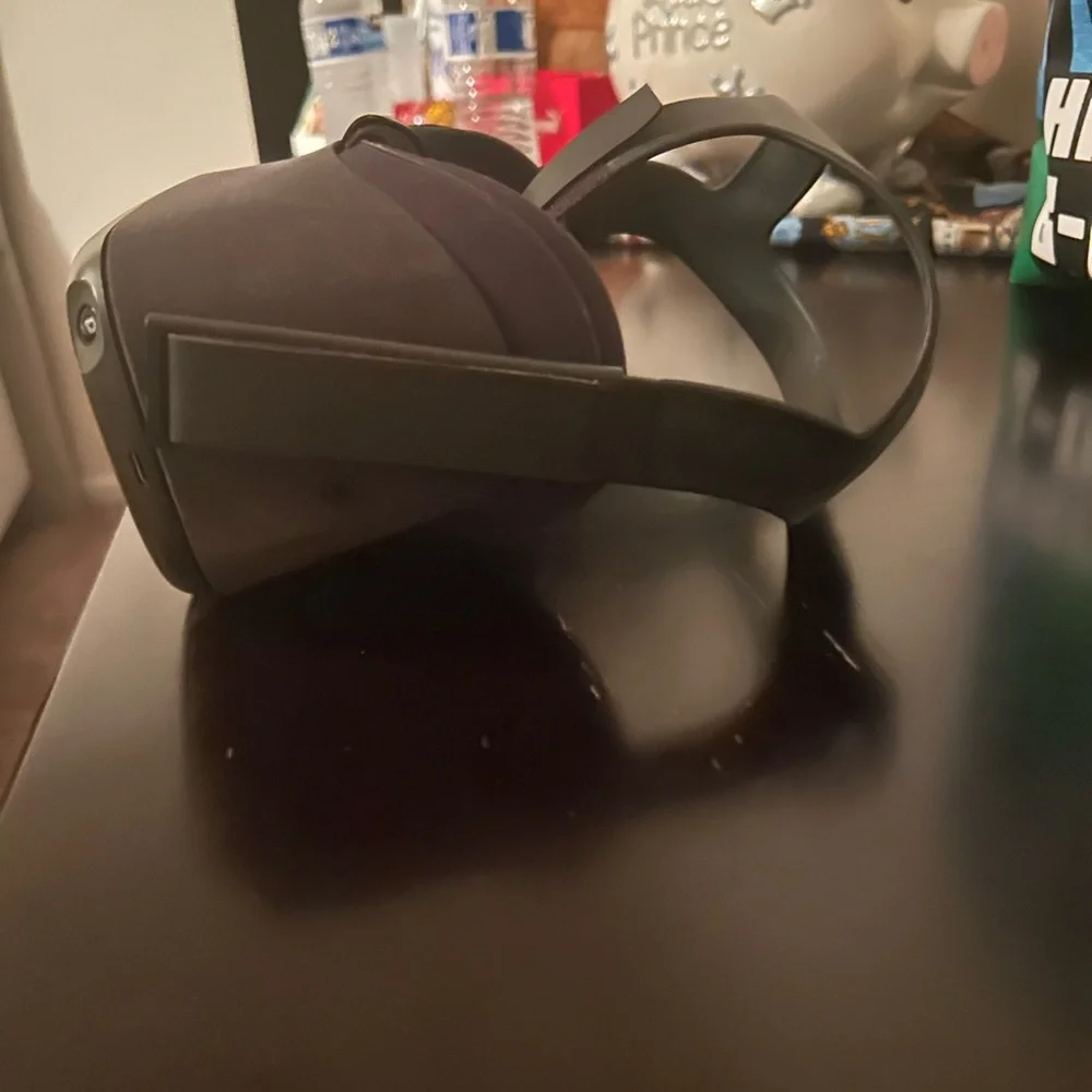 VR Headset - Black